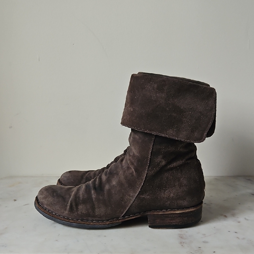 FIORENTINI + BAKER: Brown Suede Ankle Boots